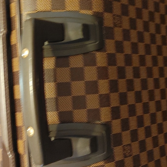Lv carry on luggage - Picture 5 of 14